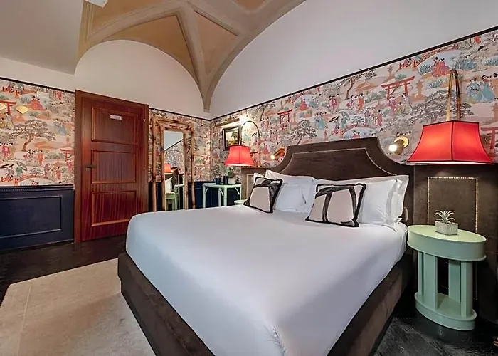 V Collection Condotti Hotel